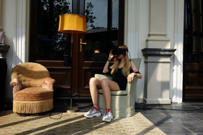 girl wearing a vr headset