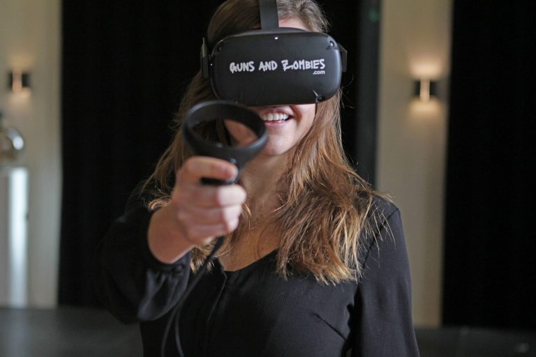 woman playing vr game